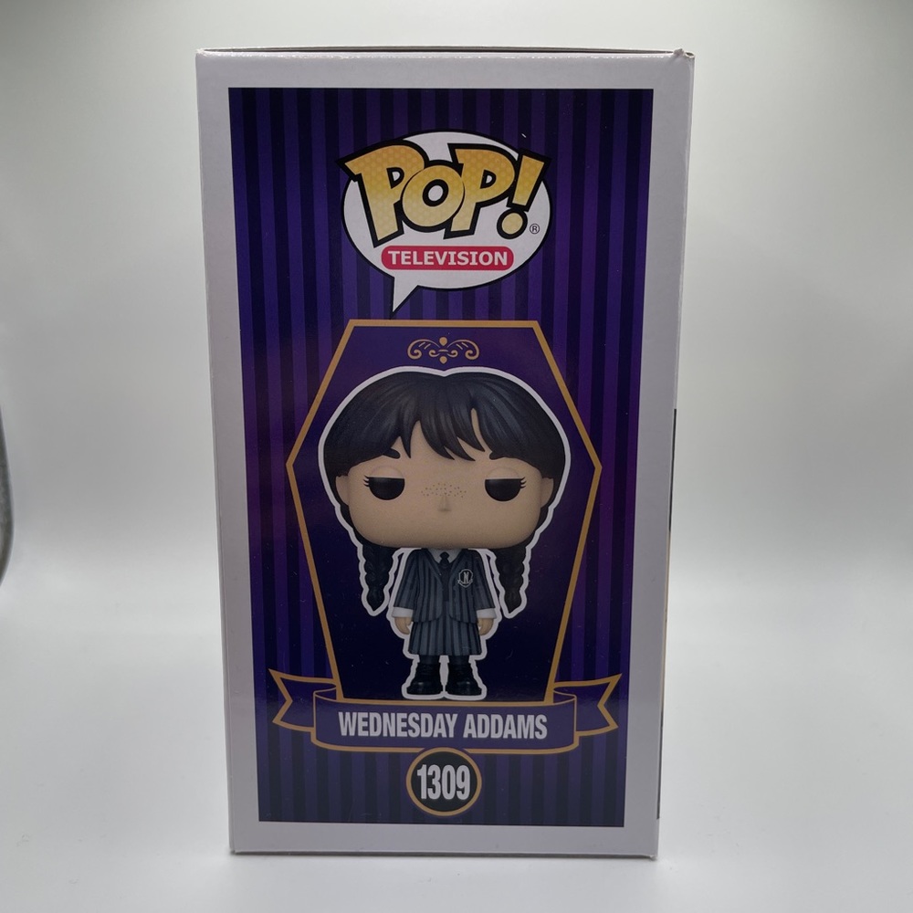 Funko Pop! Wednesday Addams! - Picture 3 of 10